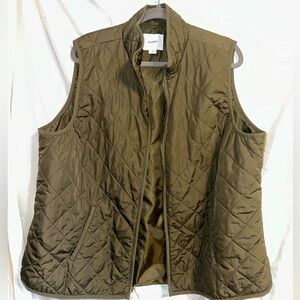 Old Navy Olive Green Quilted Sleeveless Vest